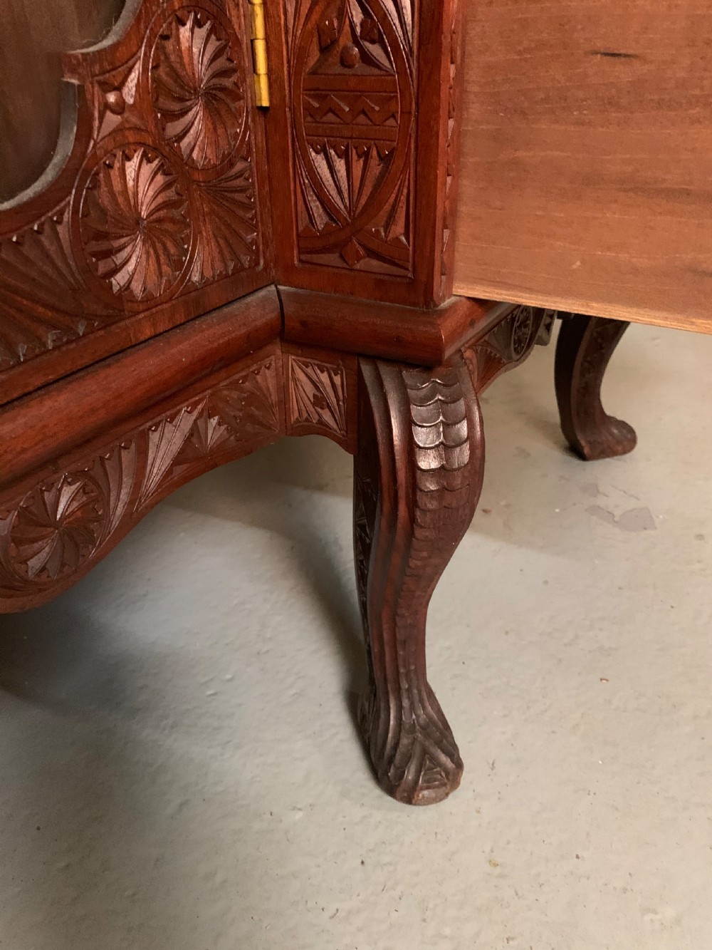 Anglo Indian display cabinet  View XIII