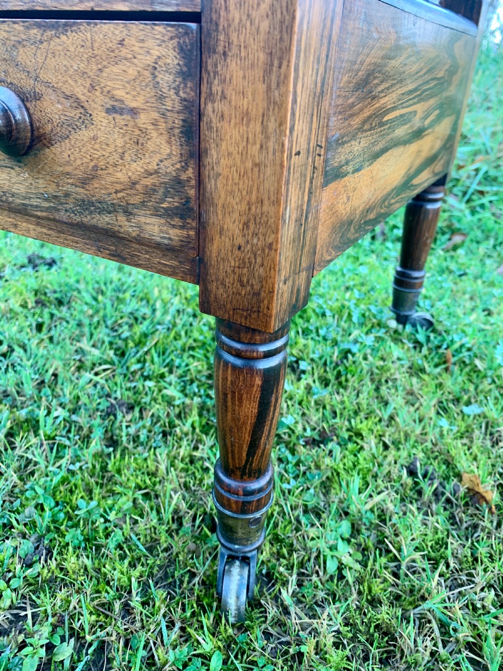 Rare original paint whatnot etagere  View VIII