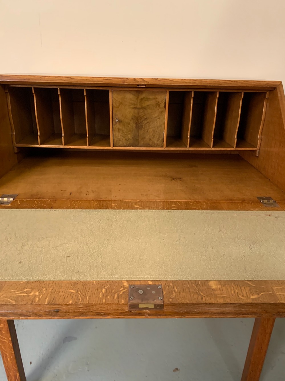 Whytock and Reid bureau  View VII