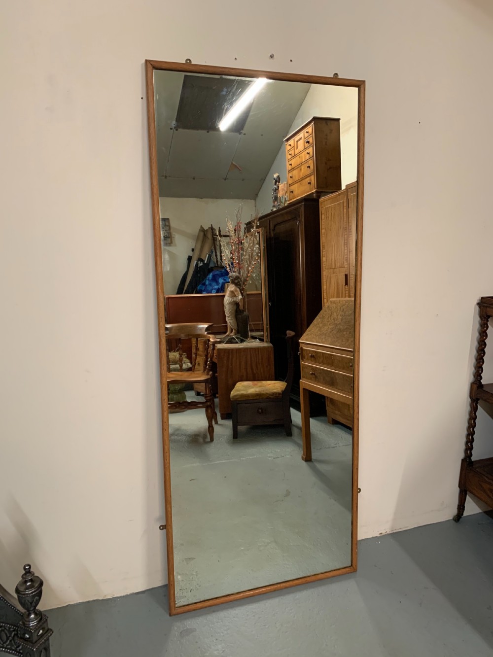 Large oak outfitters mirror  View V