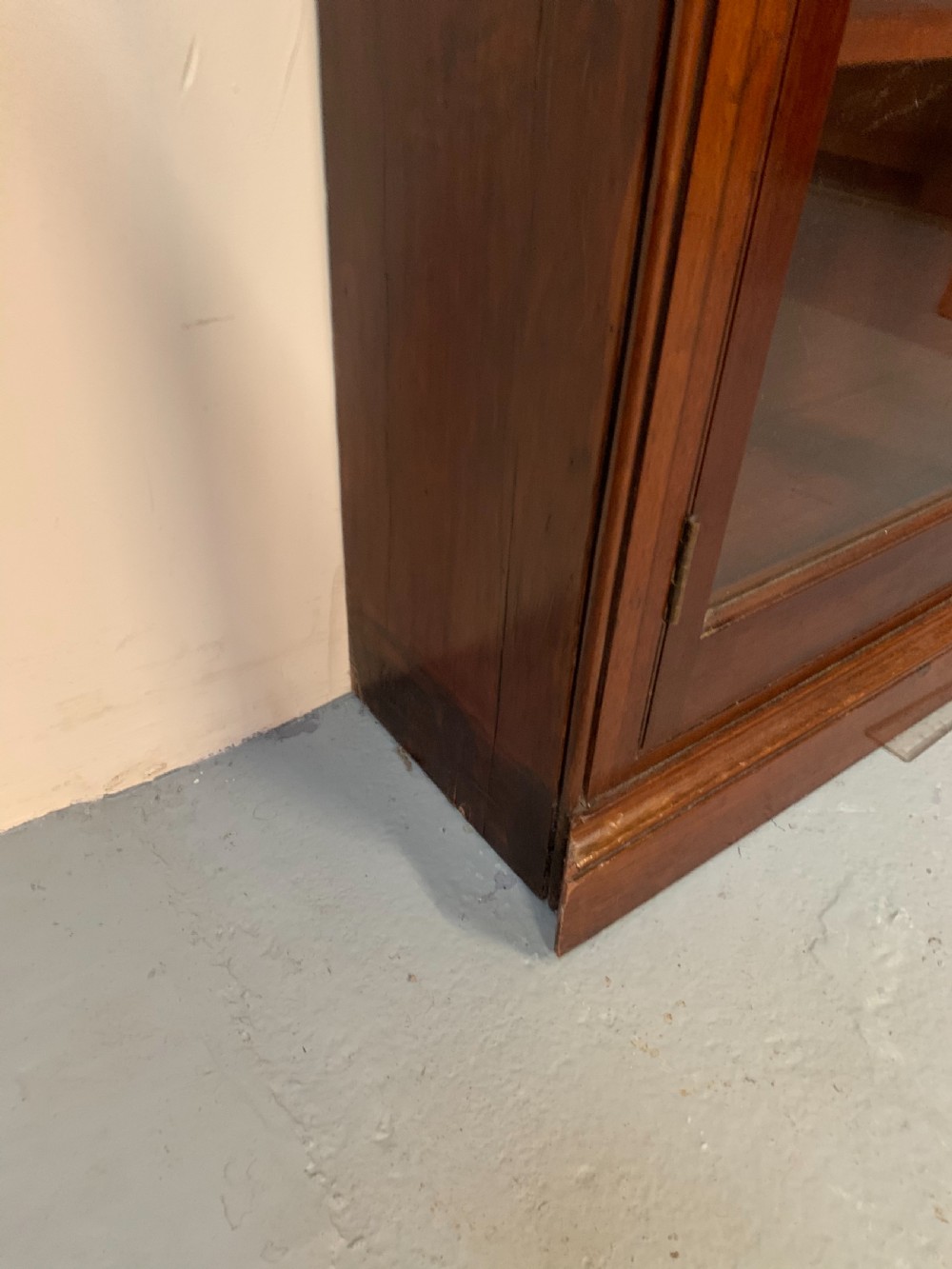 Tall slim retail display cabinet  View III
