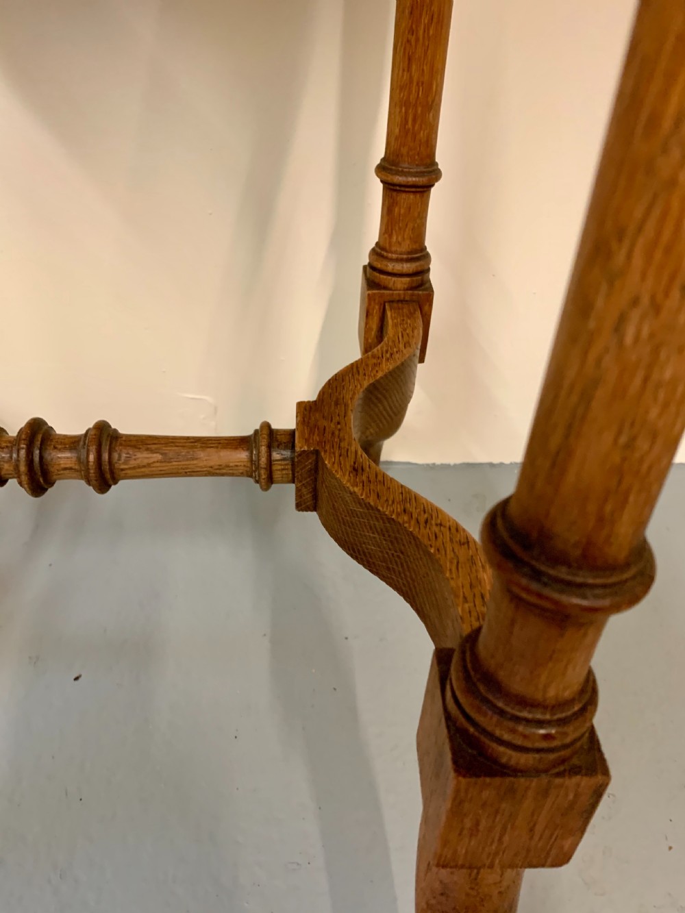 Aesthetic oak lamp table  View X