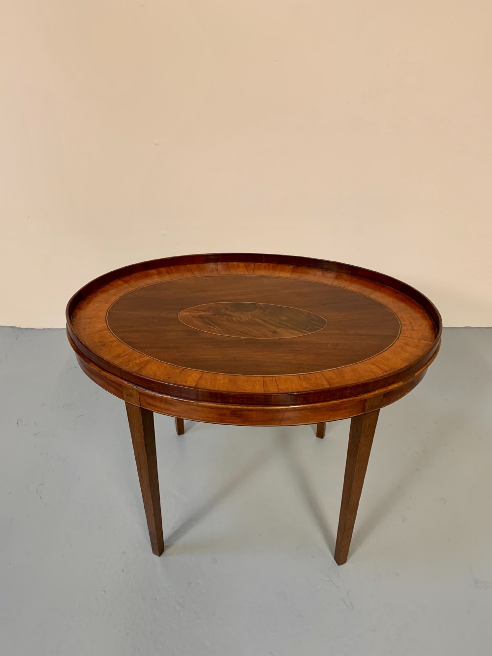 Tray top table View III