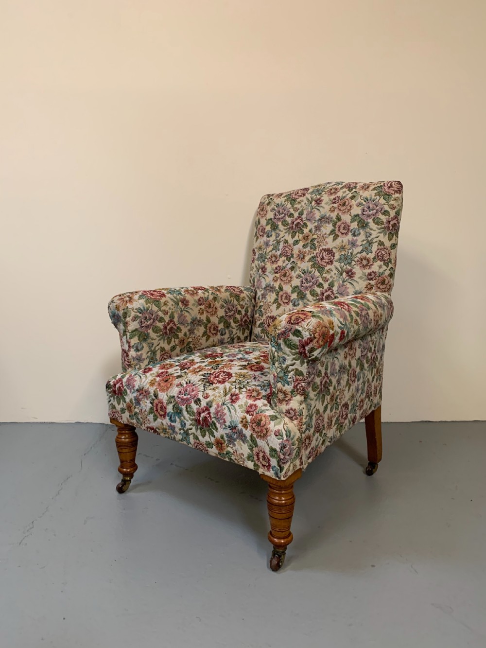 Oak armchair  View II