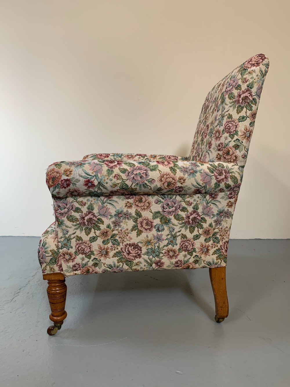 Oak armchair  View III