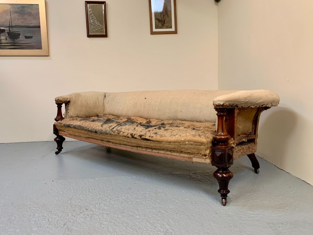 Very large country house sofa View XII
