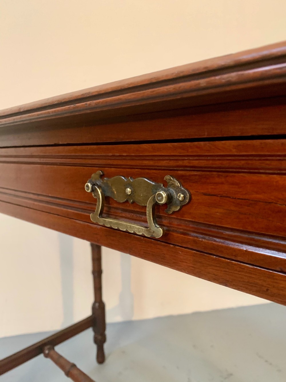Walnut writing table View IX