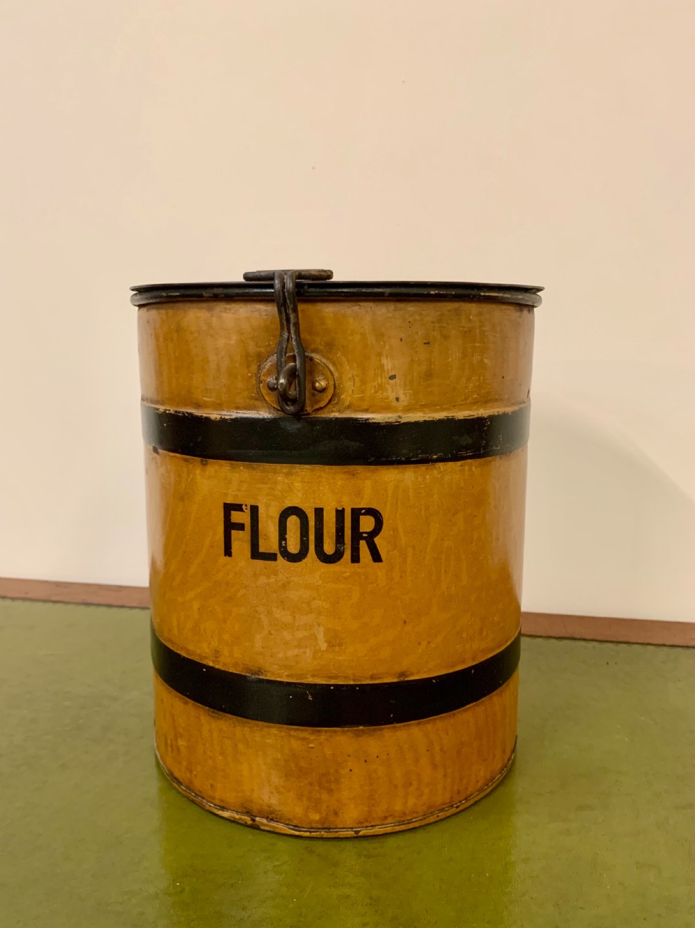 Tole flour bin View II