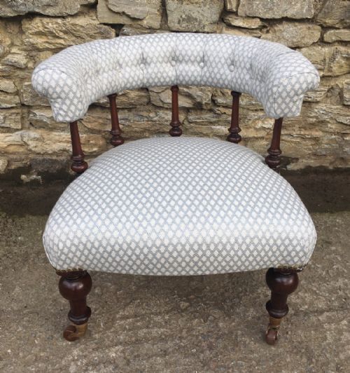 Victorian Mahogany Framed Button Back Tub Chair