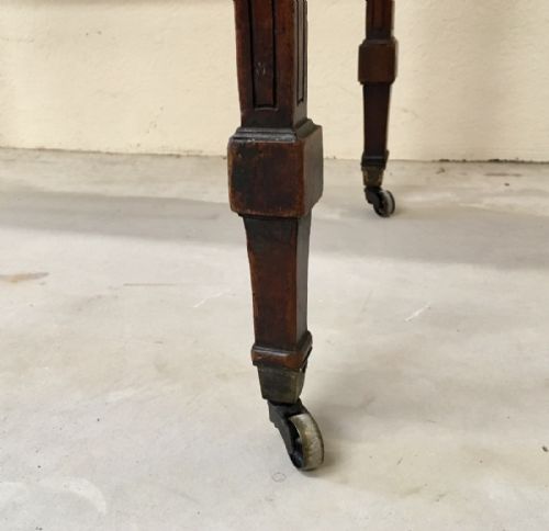 fig 2. Small Elegant Antique Victorian Mahogany Side Table