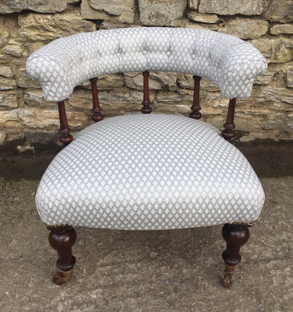 Victorian Mahogany Framed Button Back Tub Chair