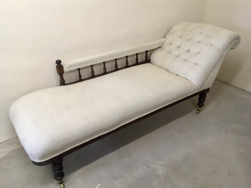 Antique Victorian Upholstered Chaise Longue