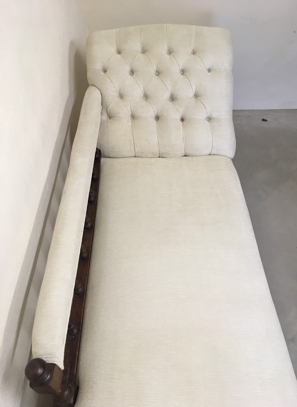 Antique Victorian Upholstered Chaise Longue View VI