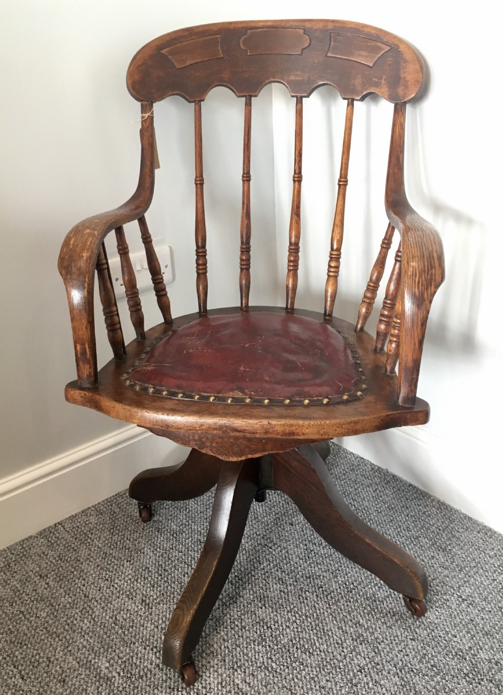 Antique Edwardian Oak Swivel Office Desk Chair 