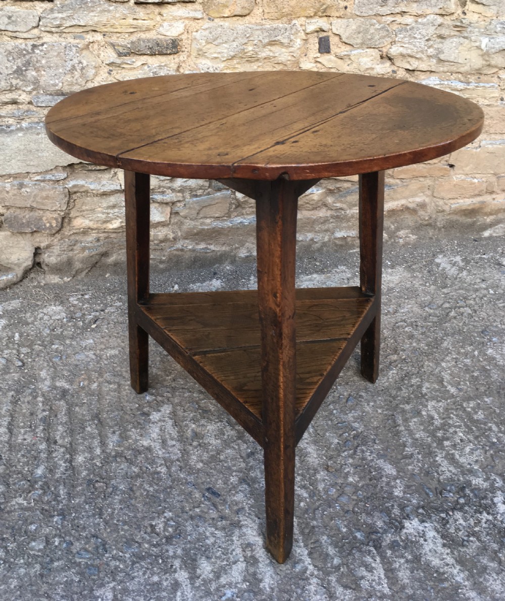 Antique Early 19th Century Pine and Elm Cricket Table
