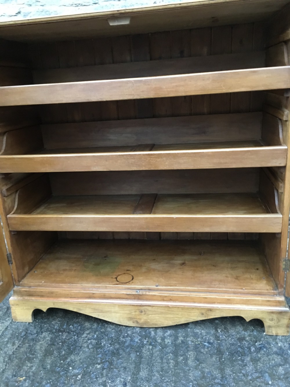Antique Victorian Pine Linen Cupboard  View VI