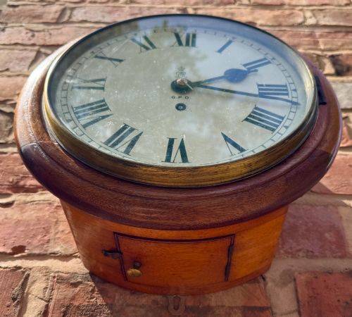 ANTIQUE SINGLE CHAIN FUSEE GVR GPO BRITISH WALL CLOCK WITH STAMPED NUMBERED CASE - ADDITIONAL PHOTO 8