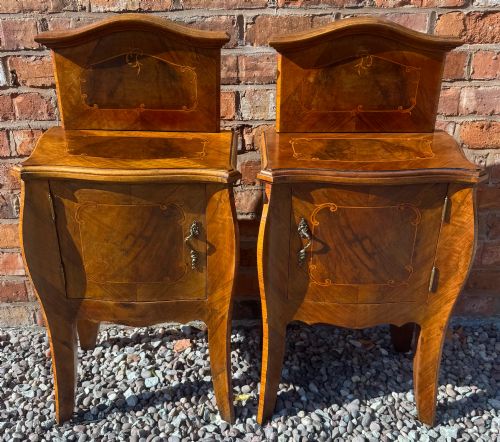 BEAUTIFUL ANTIQUE SHAPED AND INLAID SATIN WOOD PAIR OF BEDSIDE CABINETS