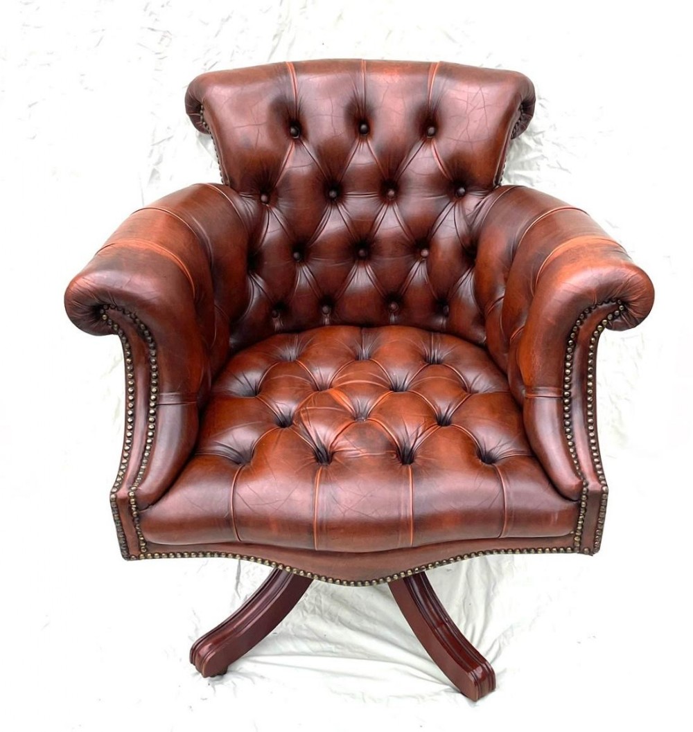Vintage Brown Leather Chesterfield Directors Captain Office Chair Swivel Chair