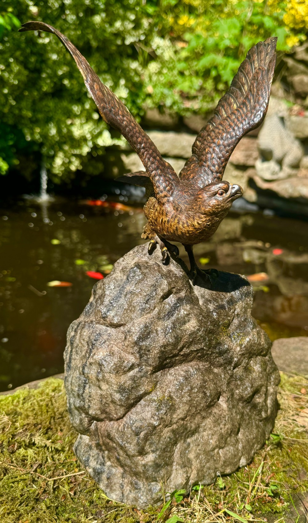 Huge Antique Austrian Cold Painted Bronze Hawk On A Quartz Rock Base By Franz Xaver Bergmann (1861-1936)