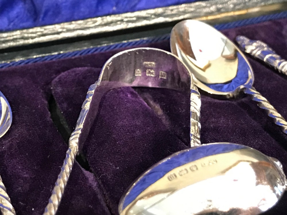 Quality Edwardian Solid Silver Apostle Spoon Set, hallmarked Birmingham 1910 by William Devenport View III
