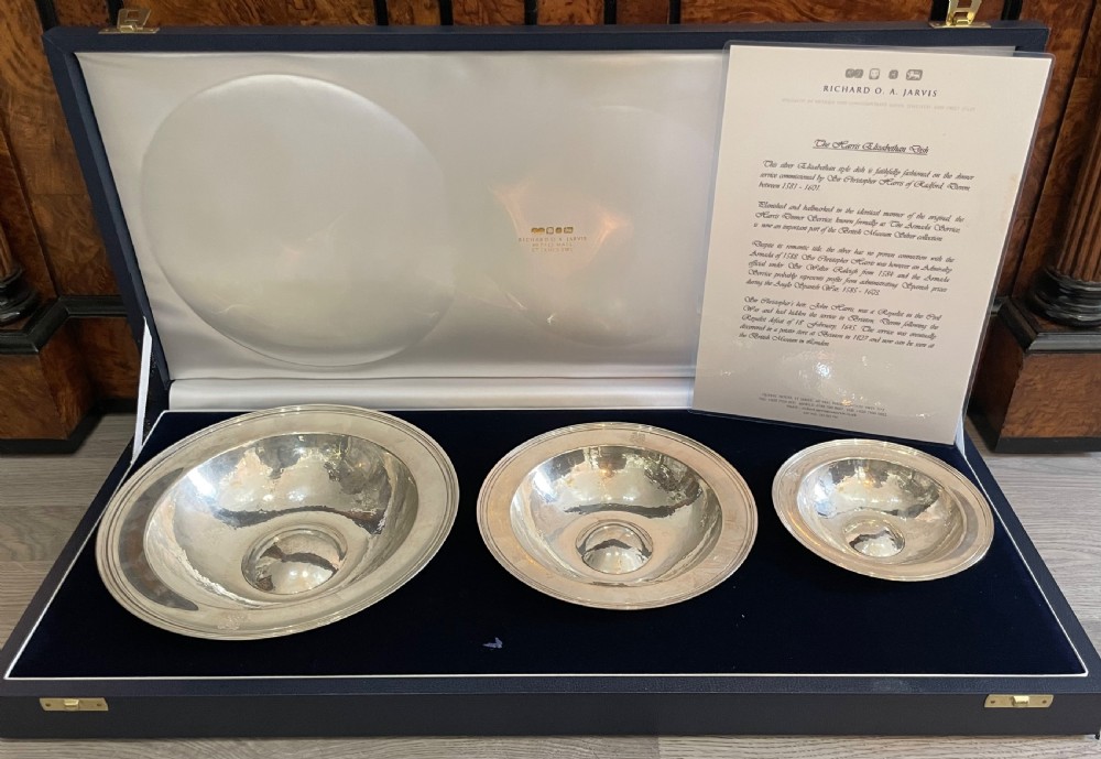 Elizabethan Style Silver Dishes by Richard Jarvis of St James, London fashioned on the dinner service commissioned by Sir Christopher Harris of Radford, Devon, between 1581 - 1607. 