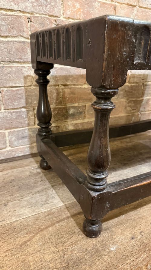 17TH CENTURY OAK STOOL - ADDITIONAL PHOTO 3