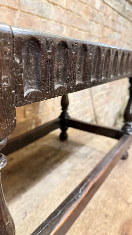 17TH CENTURY OAK STOOL - ADDITIONAL PHOTO 6