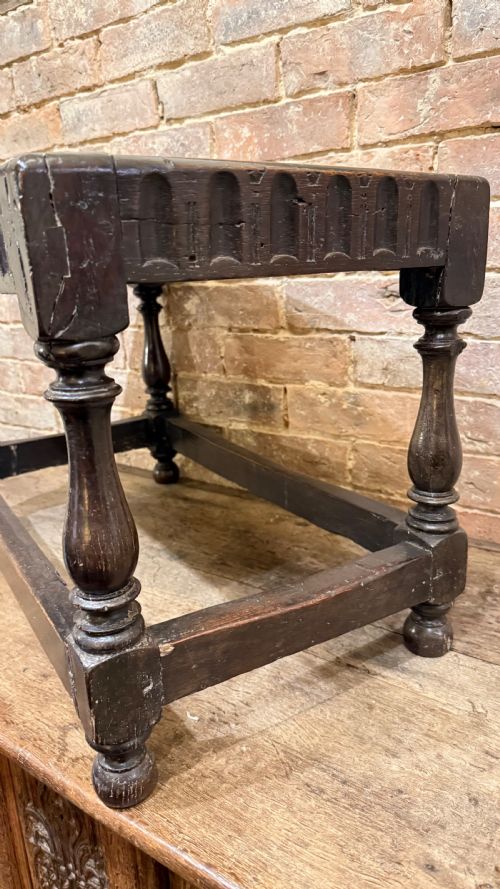 17TH CENTURY OAK STOOL - ADDITIONAL PHOTO 10