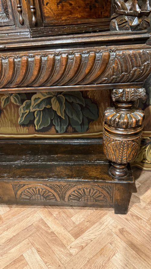 17TH CENTURY ELIZABETH 1JAMES1 OAK STANDING LIVERY CUPBOARD - ADDITIONAL PHOTO 6
