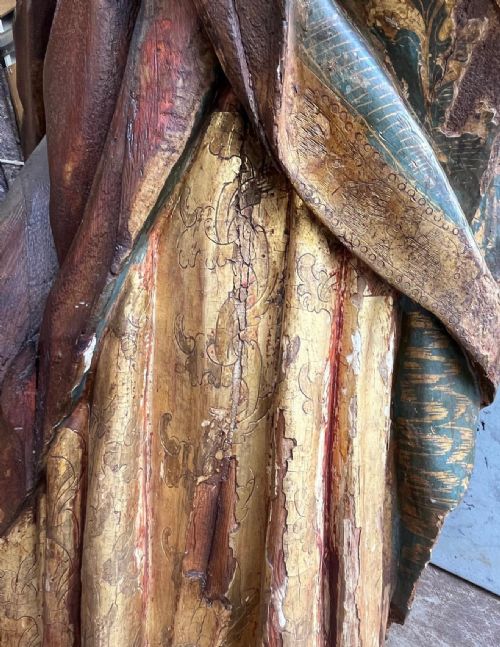 16TH CENTURY OAK CARVED SAINT - ADDITIONAL PHOTO 3