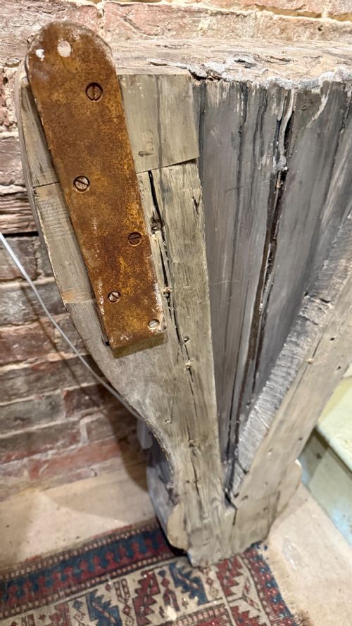 18TH CENTURY ARCHITECTURE LARGE WALL BRACKET - ADDITIONAL PHOTO 9