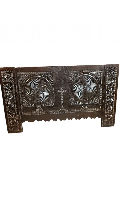 16TH CENTURY OAK COFFER FRONT - ADDITIONAL PHOTO 1