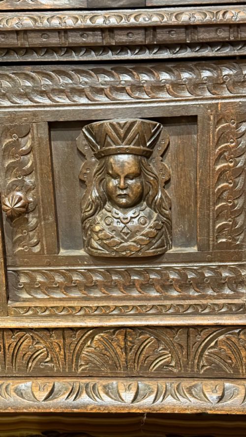 17TH CENTURY LIVERY CUPBOARD - ADDITIONAL PHOTO 6