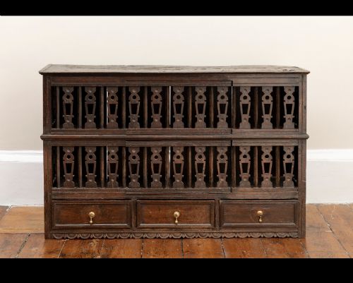 17TH CENTURY OAK HANGING CUPBOARD - ADDITIONAL PHOTO 11