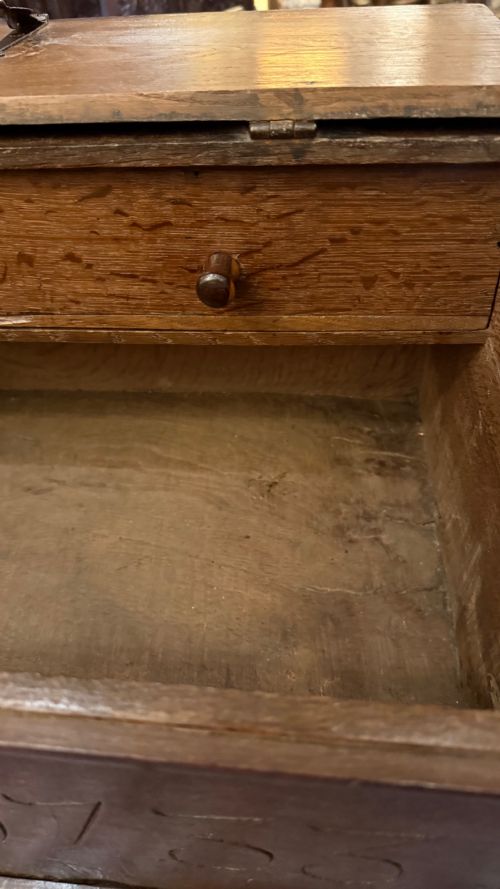 18TH CENTURY OAK BIBLE BOX - ADDITIONAL PHOTO 7