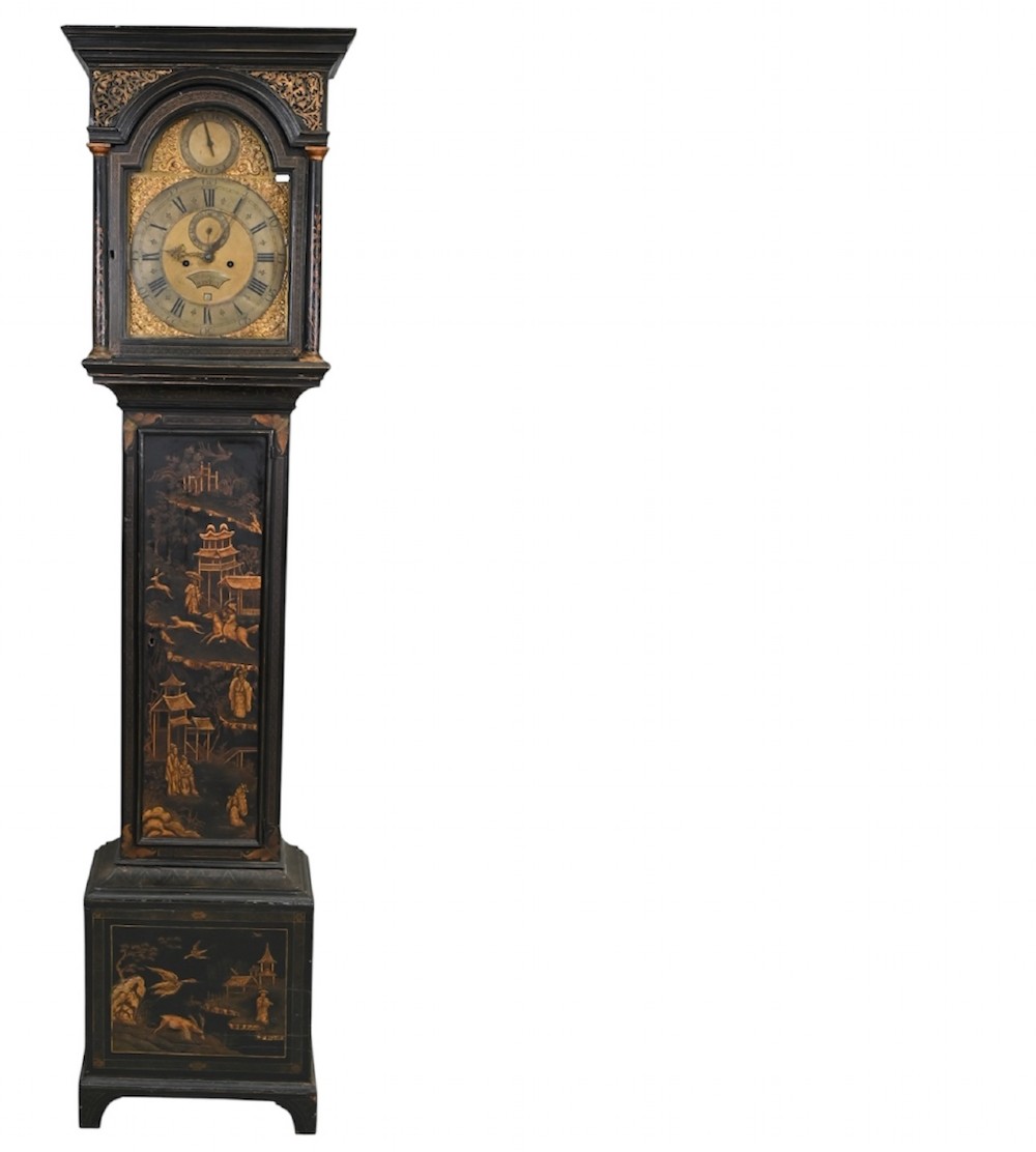 An 18th-century black japanned longcase clock decorated with gold chinoiserie scenes and featuring an arched brass dial. View II
