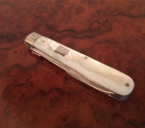 A Victorian Silver and Mother of Pearl Folding Fruit Knife & Fork, Hallmarked Sheffield 1897