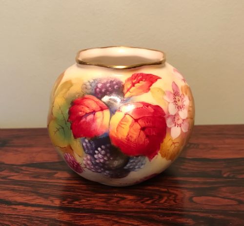 Royal Worcester Hand Painted Vase, 1940