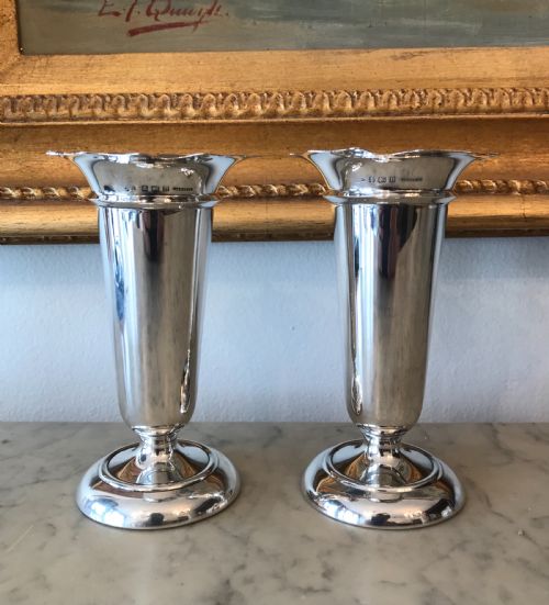 Pair George V Silver Vases by Deakin & Francis, Hallmarked Birmingham 1913