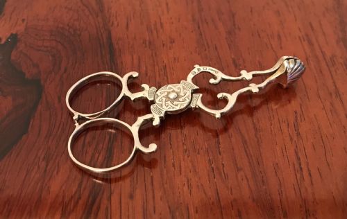 A Pair Victorian Silver Sugar Nips