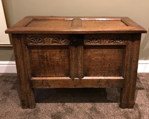 Super 17th Century Oak Coffer