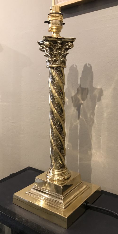 Victorian Brass Corinthian Table Lamp (2 of 2)