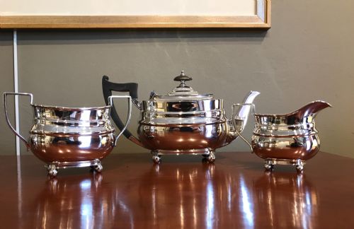 Stunning George V Silver Tea Service, 1935/6 (645 Grams)