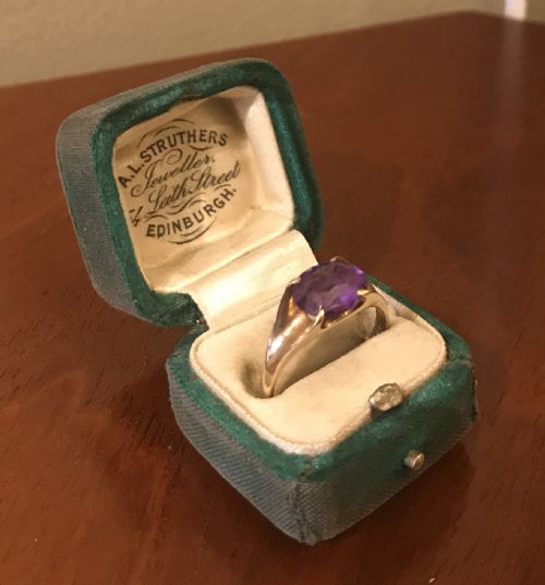 9ct Gold Amethyst Ring