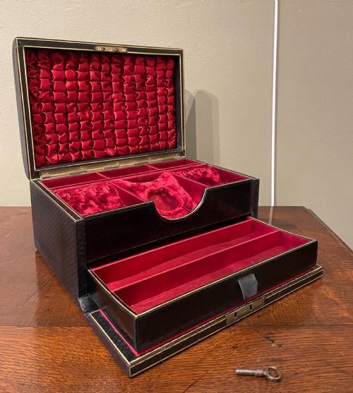 George V Leather Fitted Jewellery Box