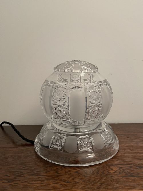 Very Attractive Cut Glass Table Lamp