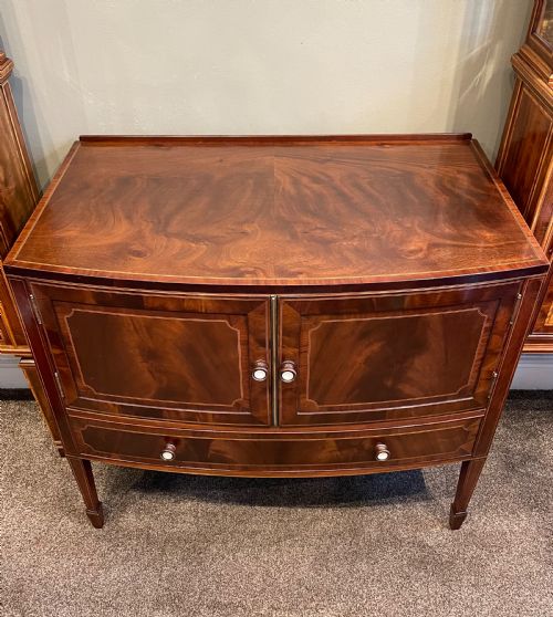 Quality Edwardian Mahogany Bedroom Cupboard Chest by Maple & Co