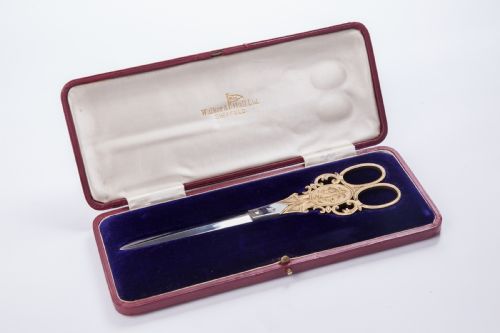 Stunning Pair of George V Solid Silver Gilt Scissors, Walker & Hall