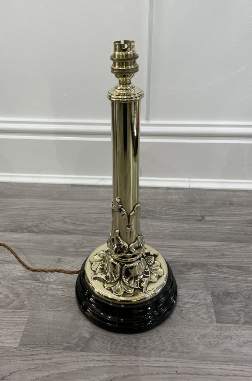 Impressive Victorian Brass Table Lamp